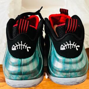 Nike Air Foamposite One PRM